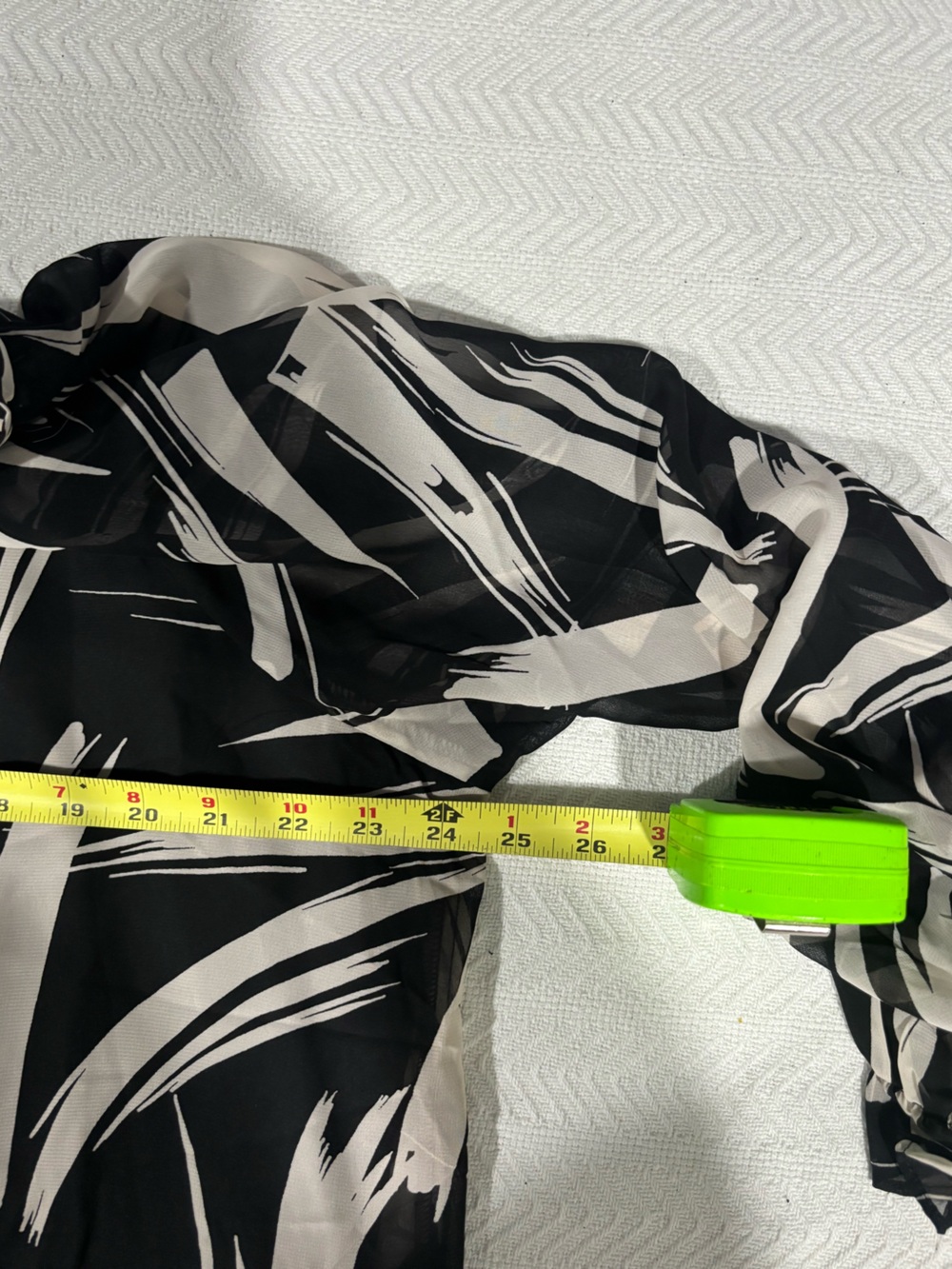 Luxology Black and Cream Long Sleeve Printed A-Line Dress - Picture 4 of 10